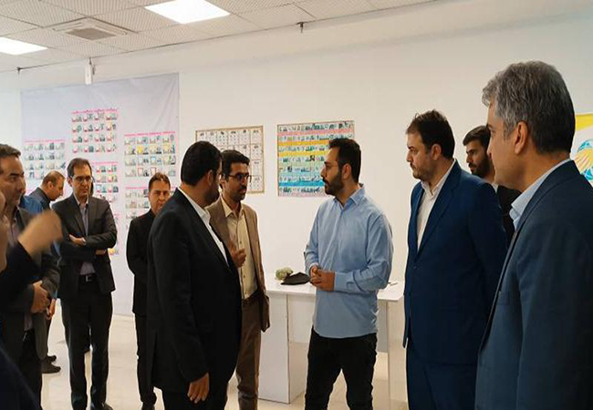 بازدید معاون وزیر ارتباطات از پارک علم و فناوری جهاددانشگاهی کرمانشاه